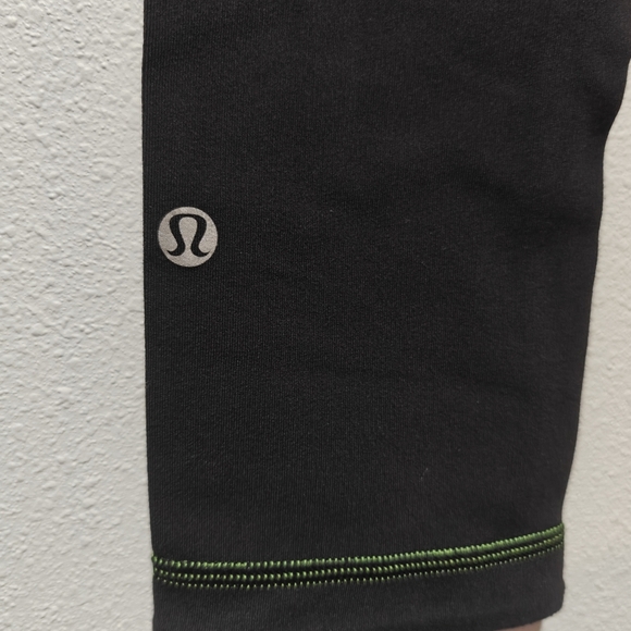 Lululemon Reversible Wunder Under Crop Leggings Size 2 Black Power Green - Picture 4 of 11